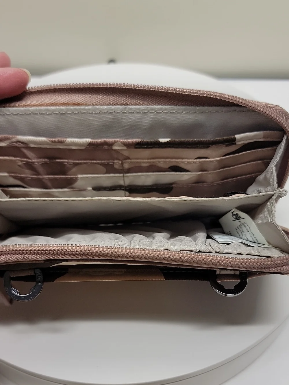 LUG KICKFLIP CONVERTIBLE RFID WALLET CROSSBODY BAG IN LIGHT CAMO
